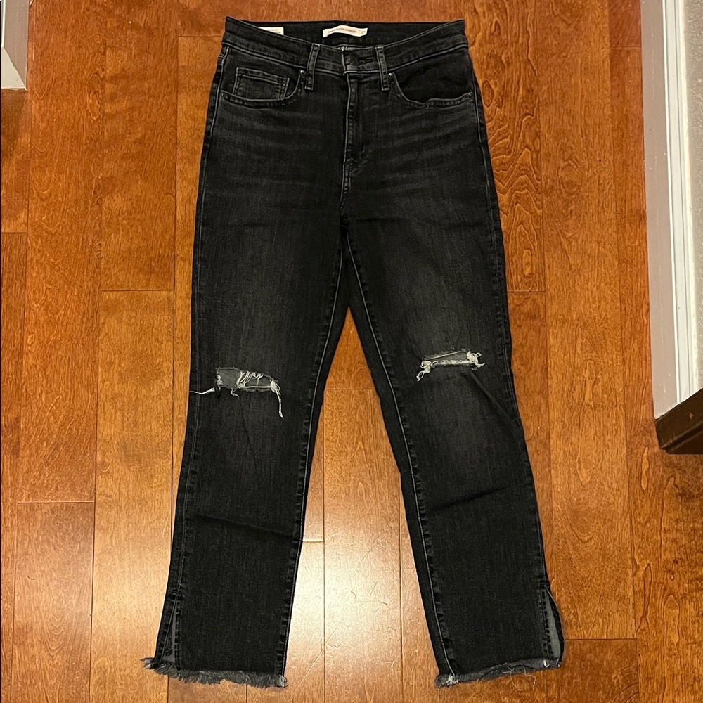 Black Levi’s Distressed Women's Jeans